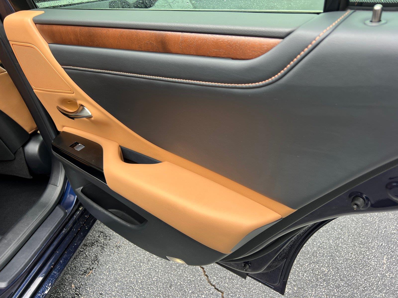 Used 2025 Lexus ES Sedan