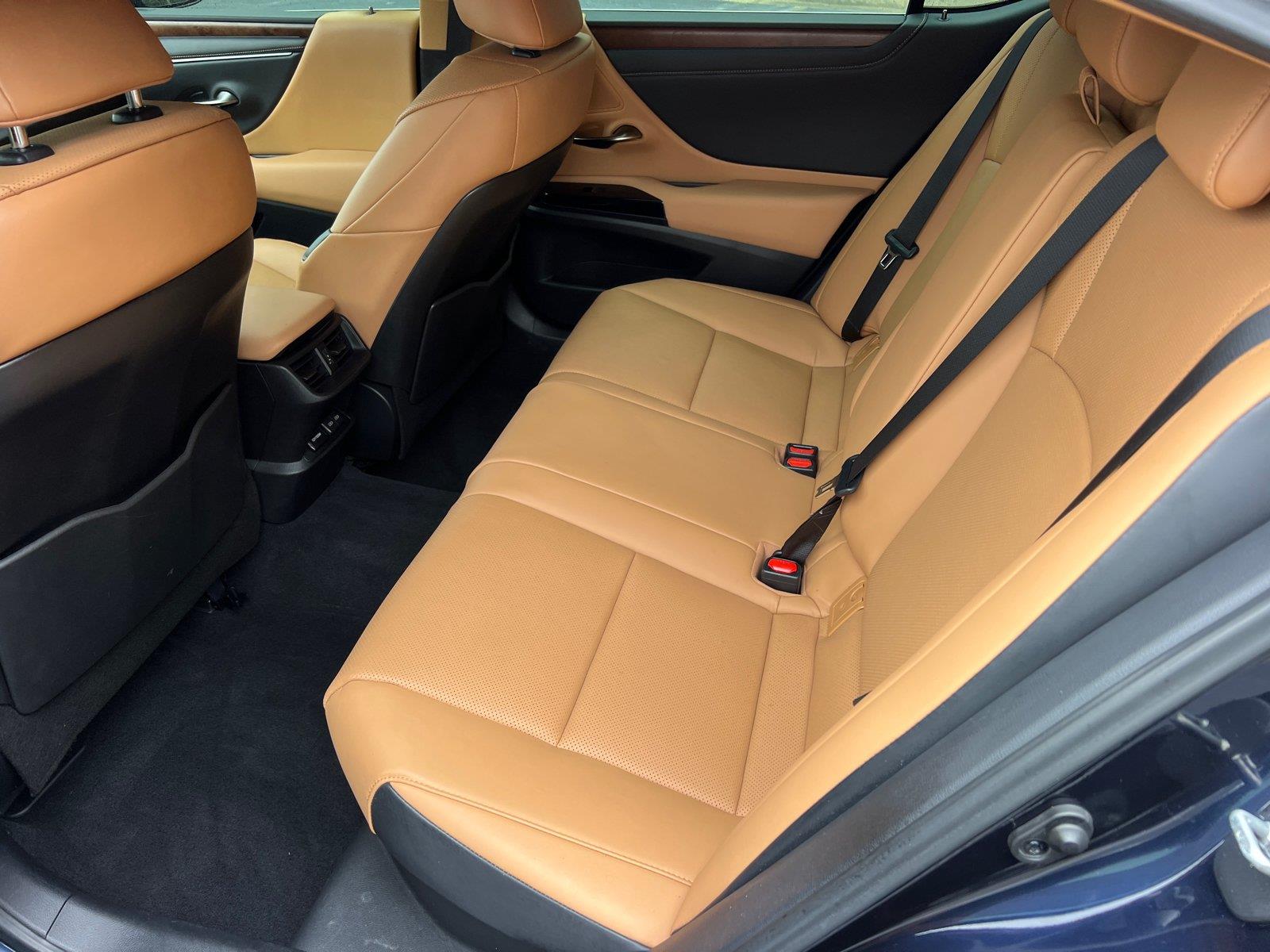 Used 2025 Lexus ES Sedan