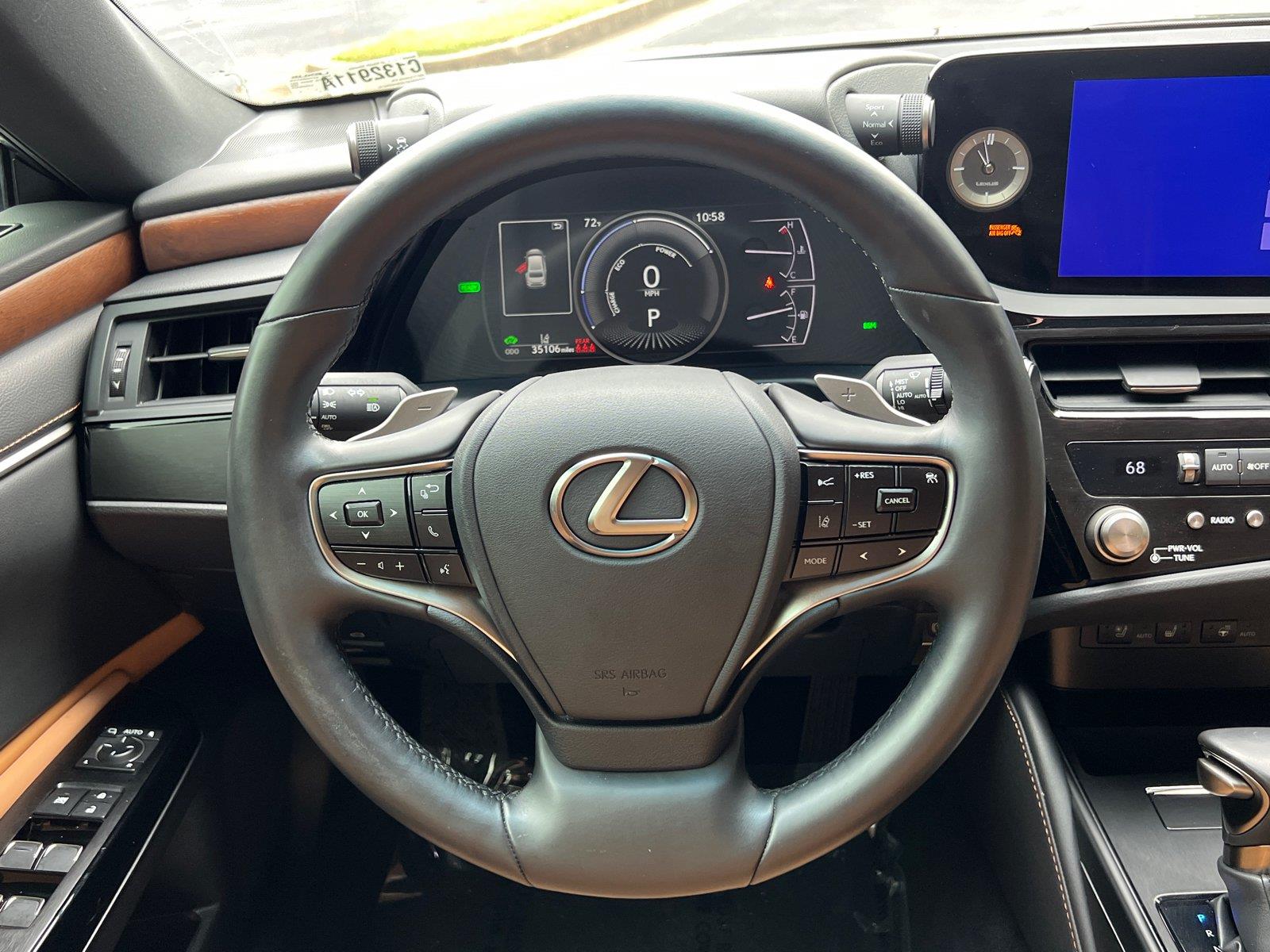 Used 2025 Lexus ES Sedan