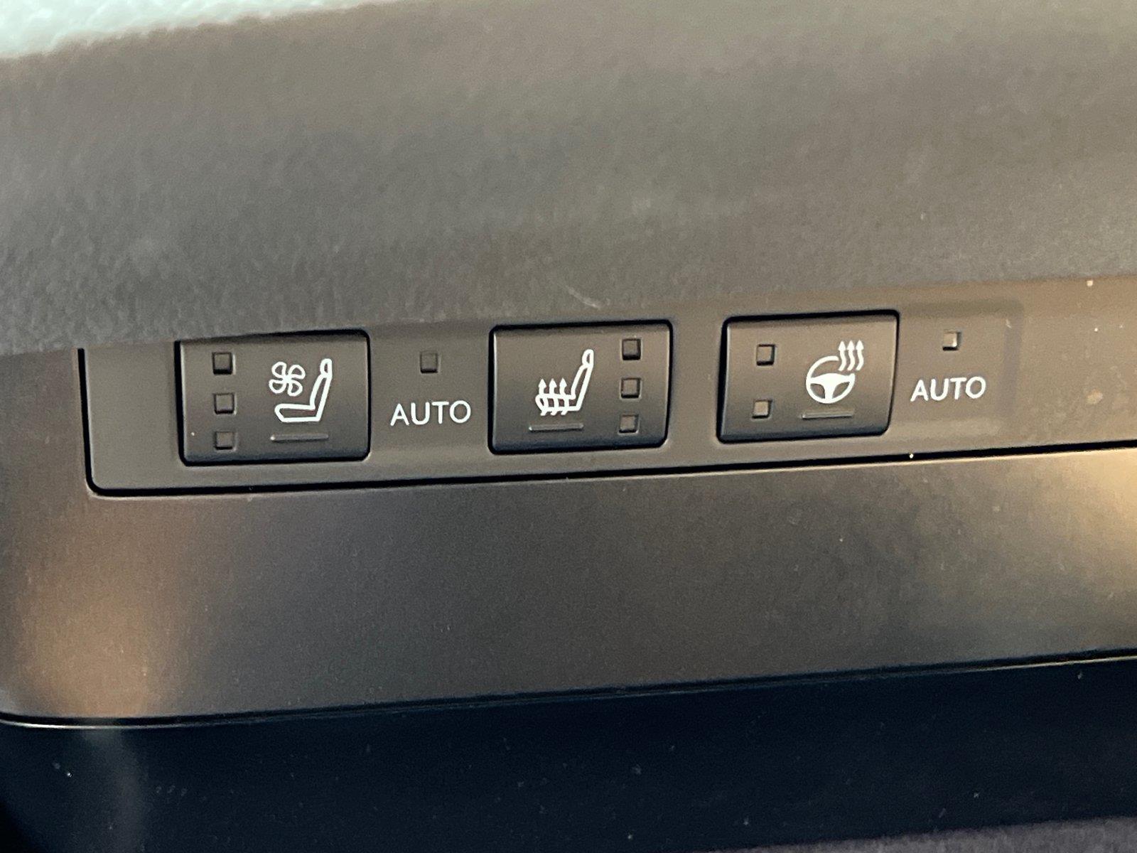 Used 2025 Lexus ES Sedan