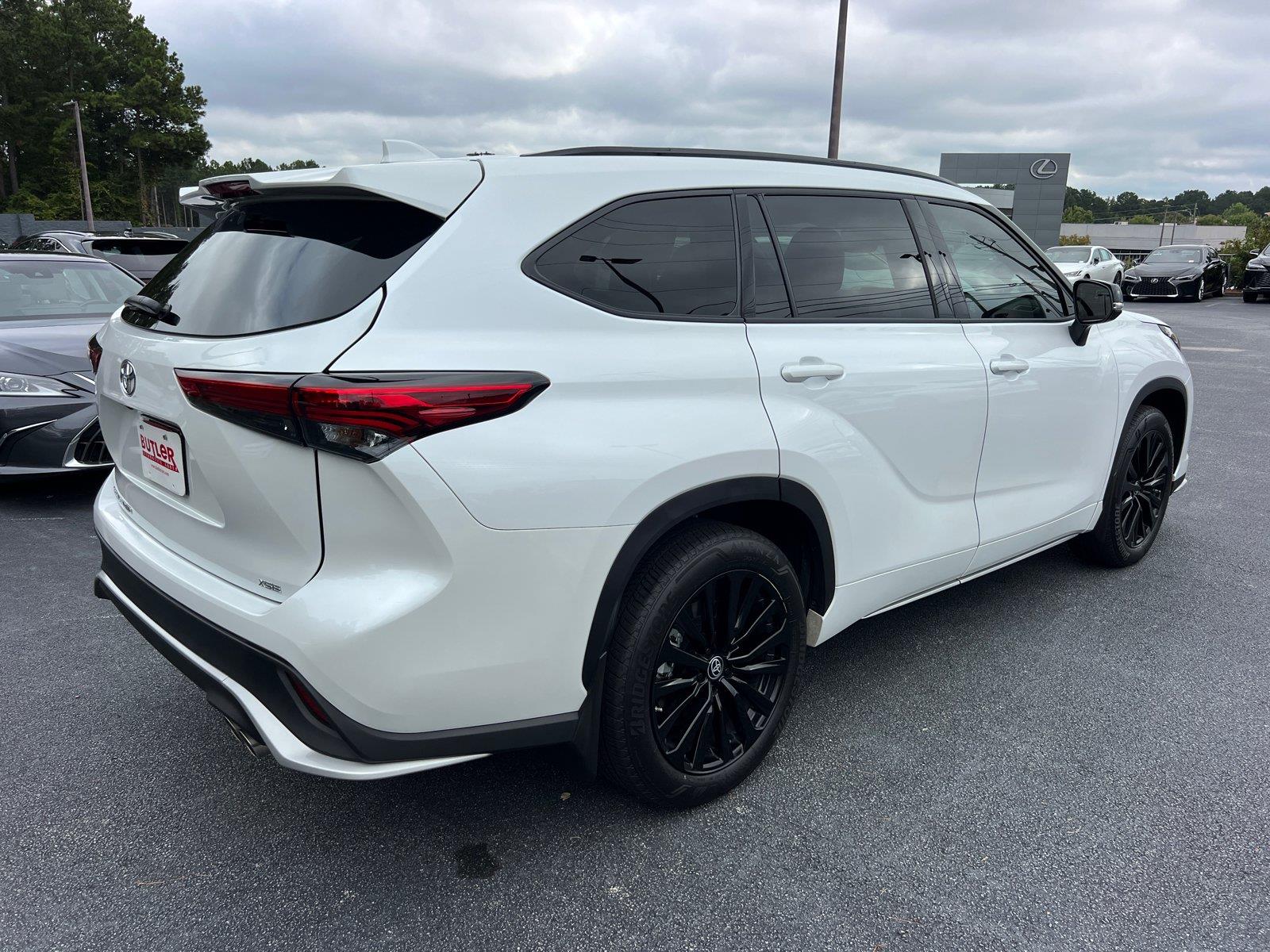 Used 2023 Toyota Highlander SUV