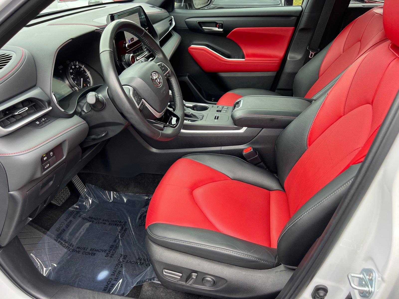 Used 2023 Toyota Highlander SUV