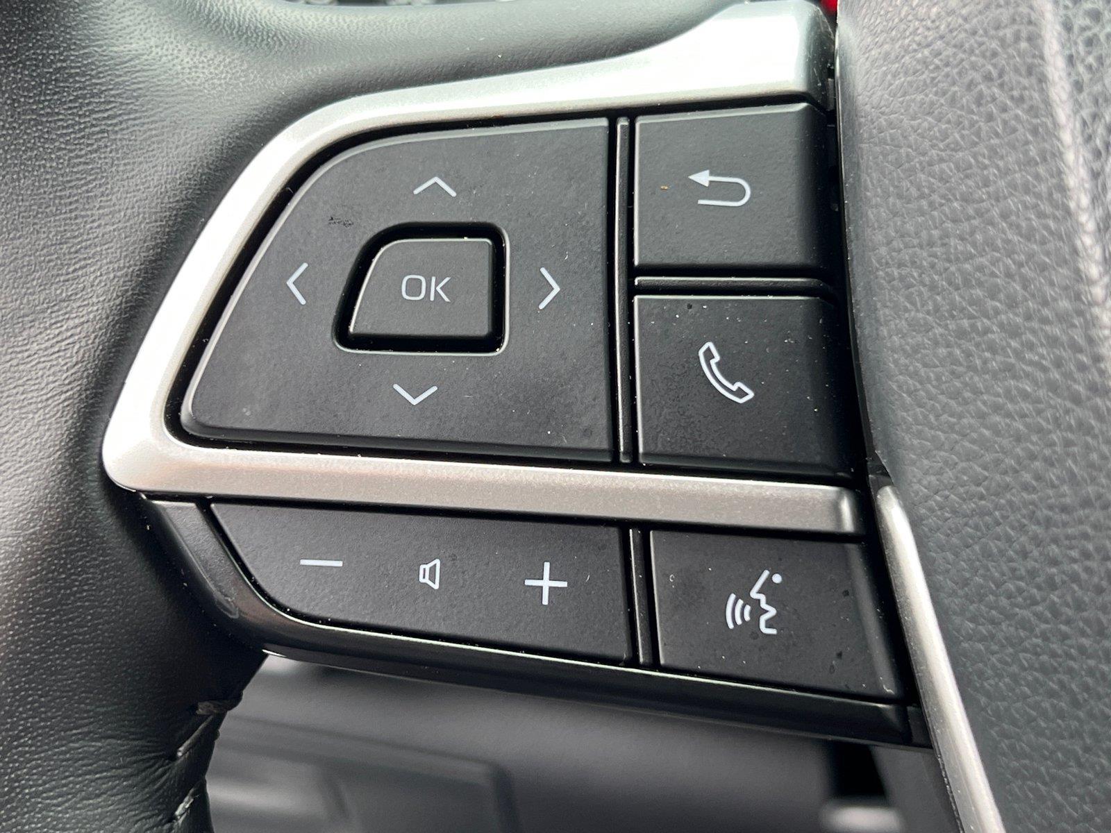 Used 2023 Toyota Highlander SUV