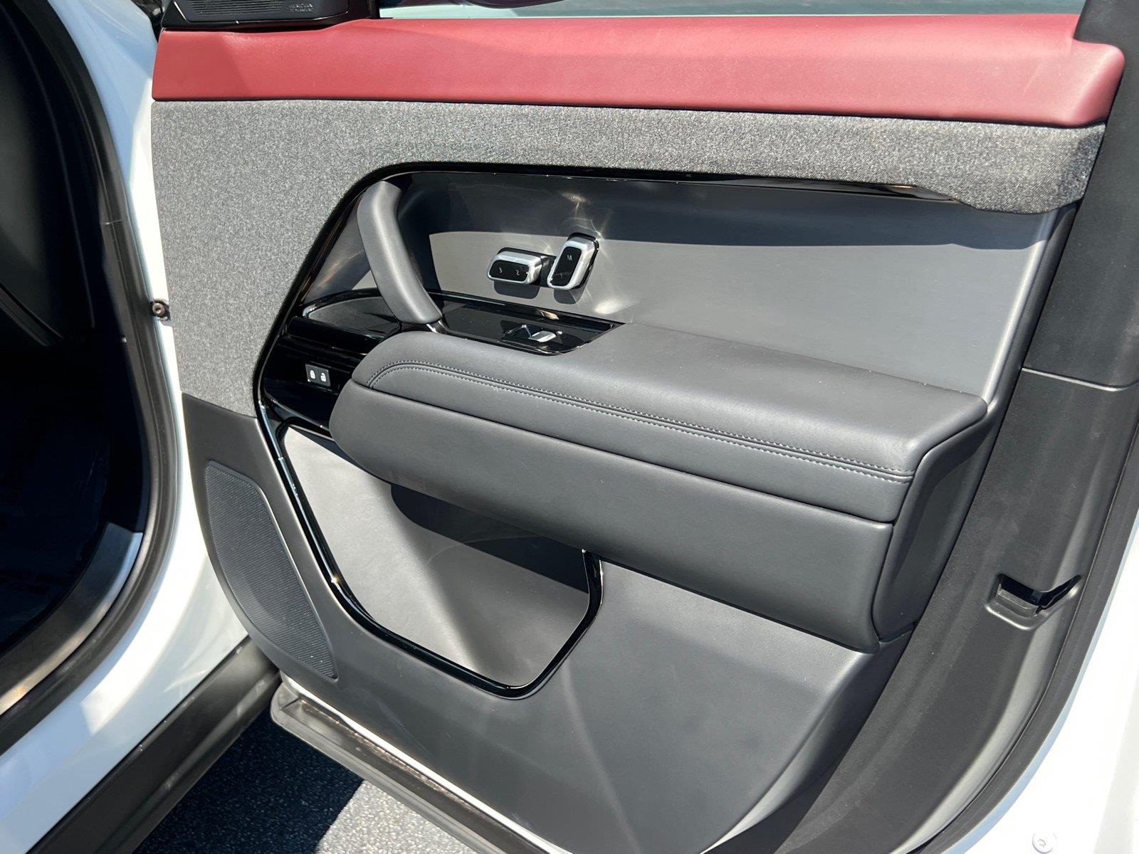 Used 2024 Land rover Range Rover Sport SUV