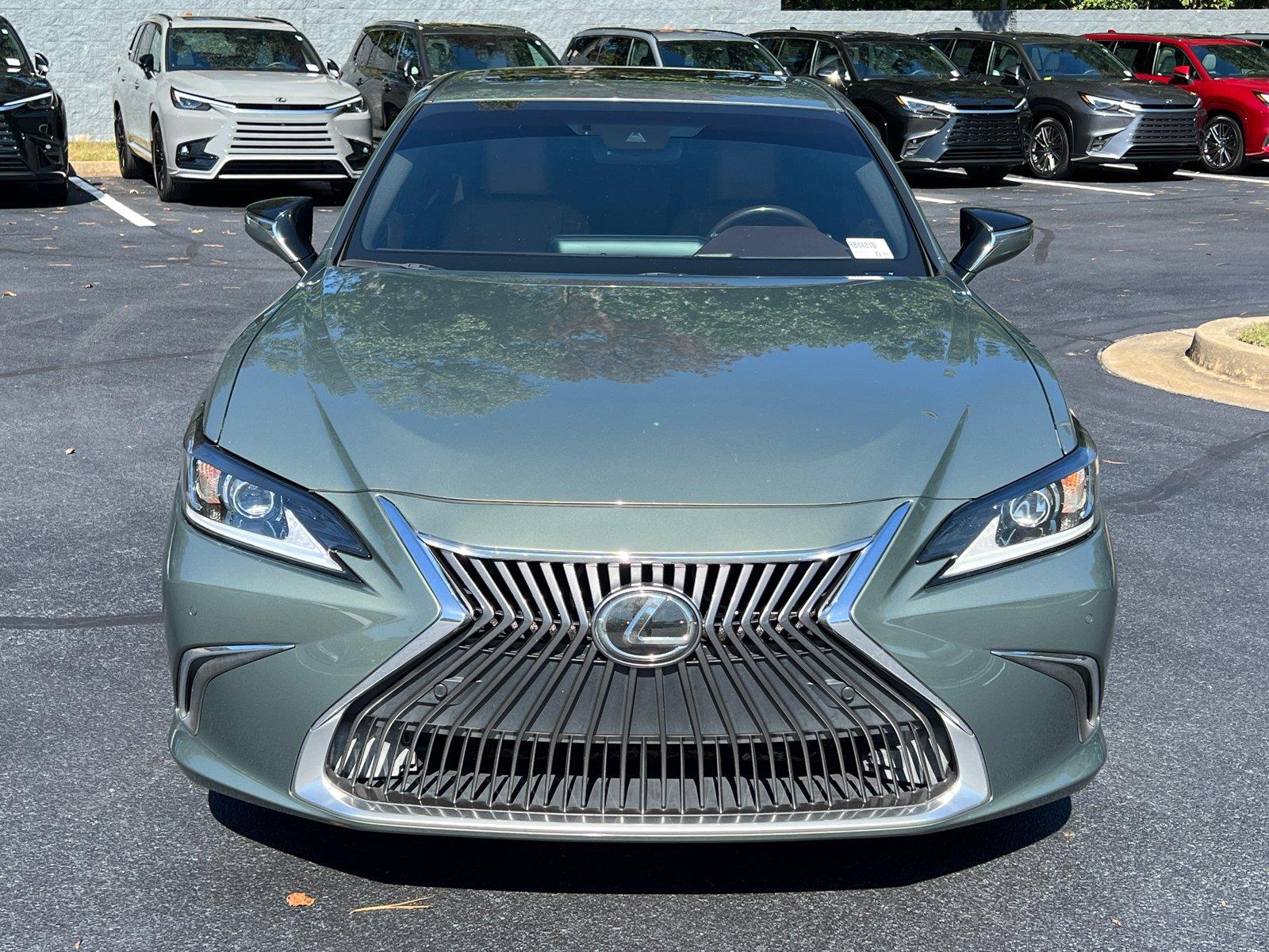 Used 2019 Lexus ES Sedan
