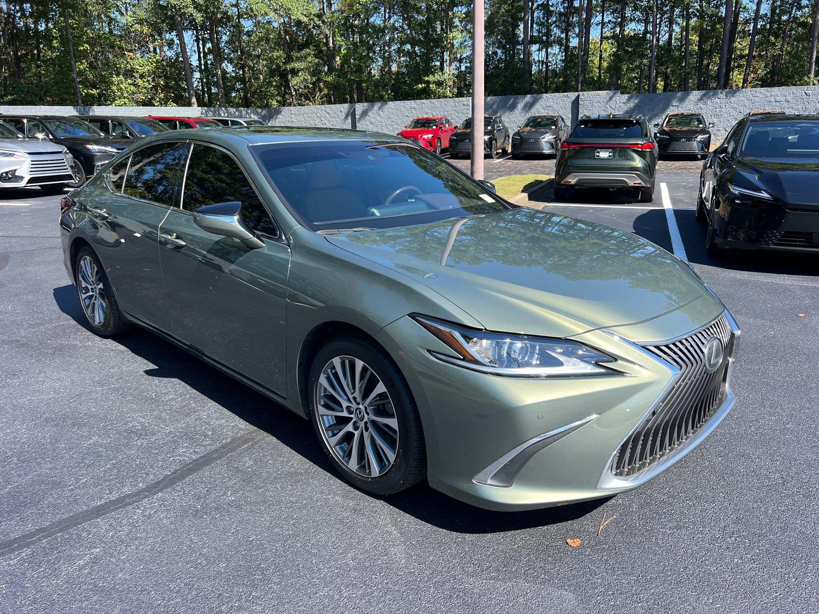 Used 2019 Lexus ES Sedan