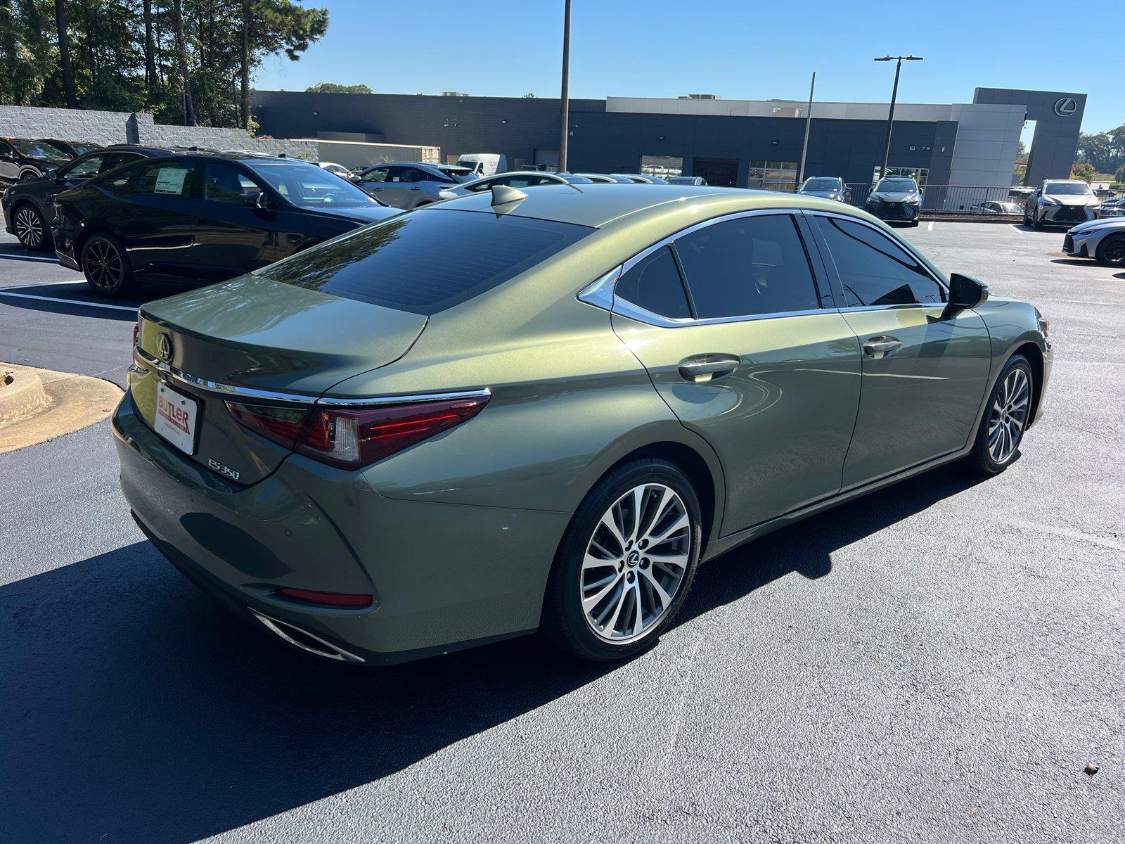 Used 2019 Lexus ES Sedan