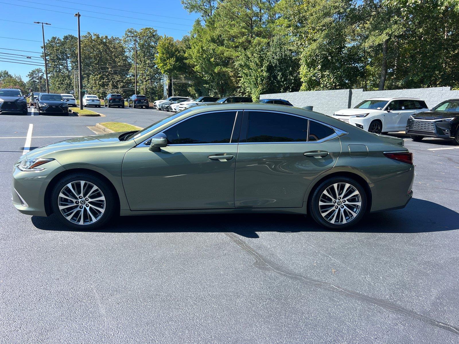 Used 2019 Lexus ES Sedan