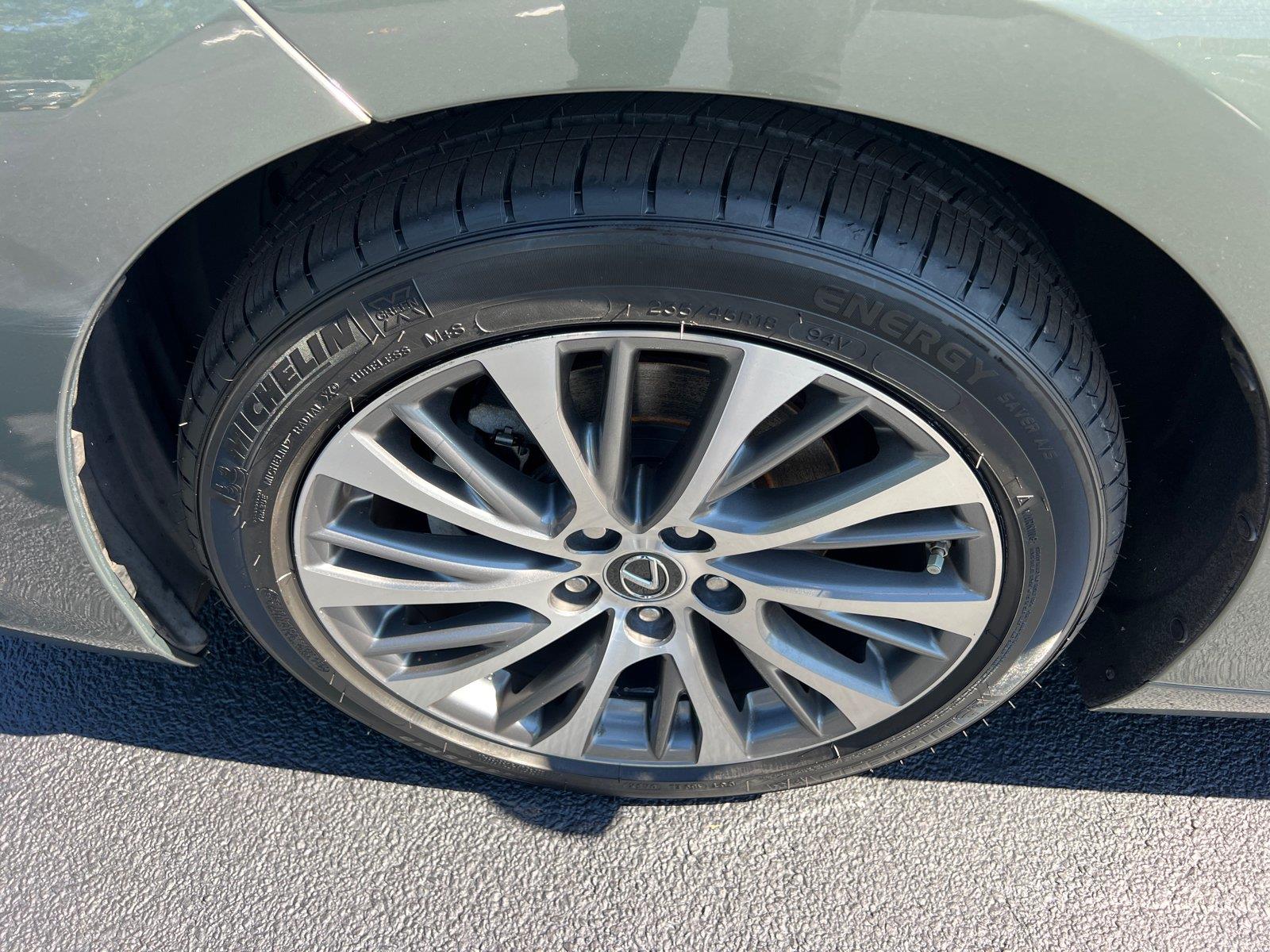 Used 2019 Lexus ES Sedan