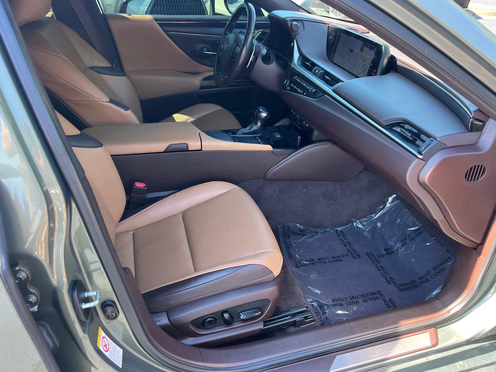 Used 2019 Lexus ES Sedan