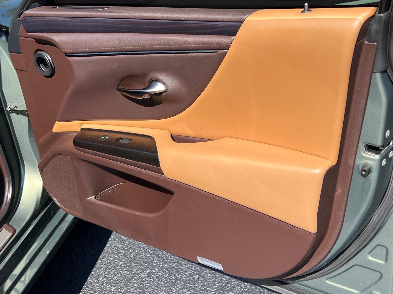 Used 2019 Lexus ES Sedan