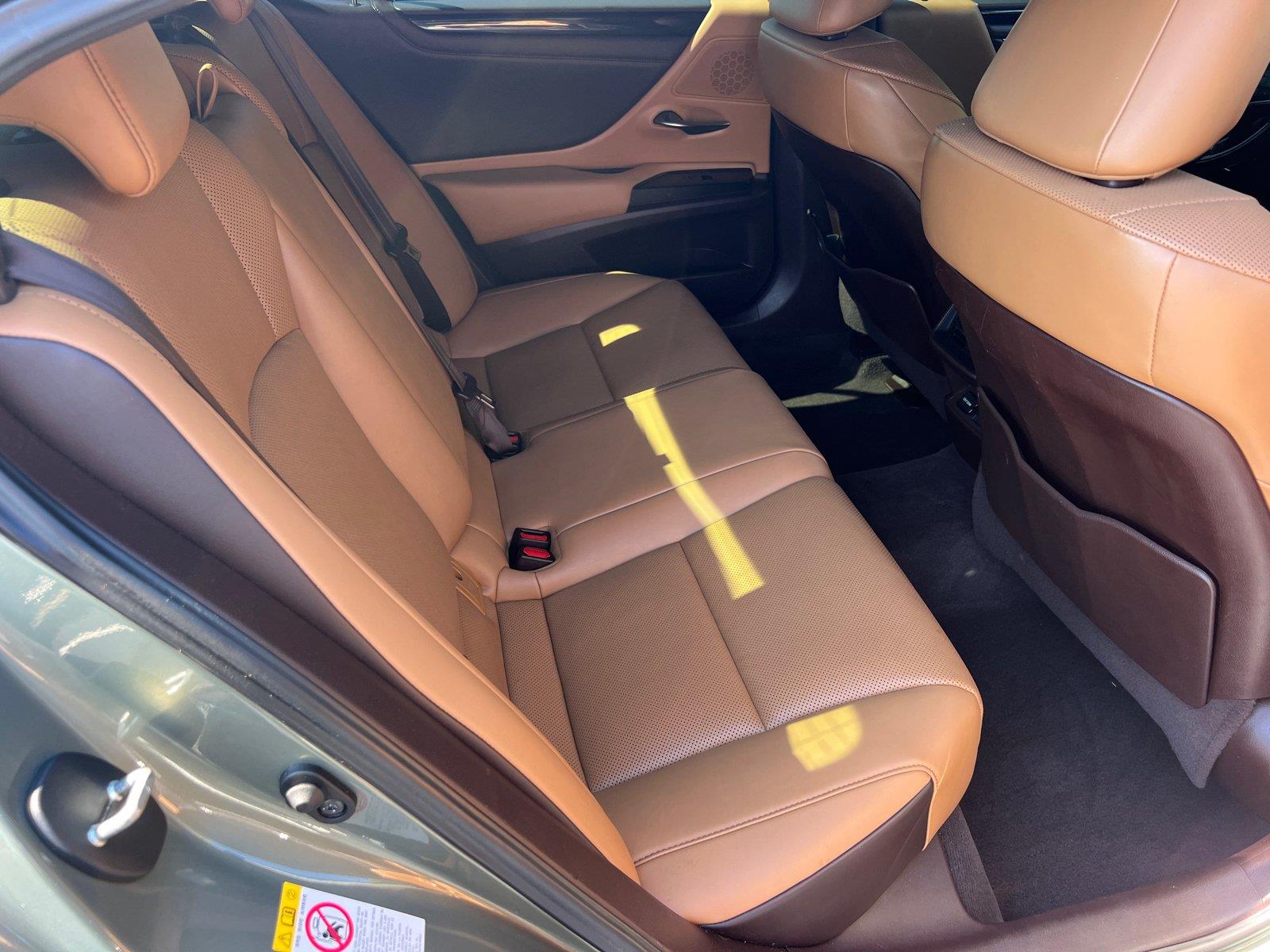 Used 2019 Lexus ES Sedan