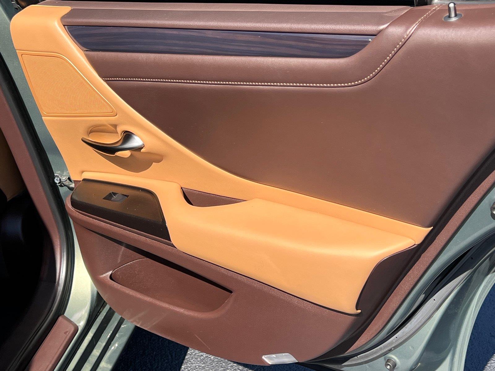 Used 2019 Lexus ES Sedan