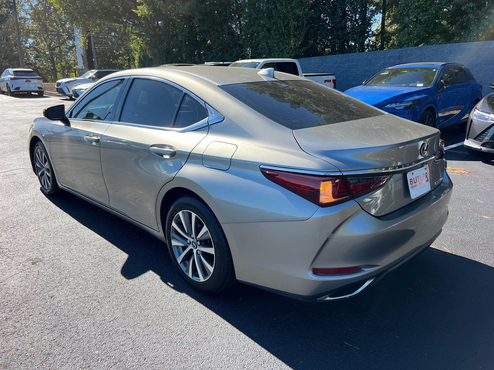 Used 2019 Lexus ES Sedan