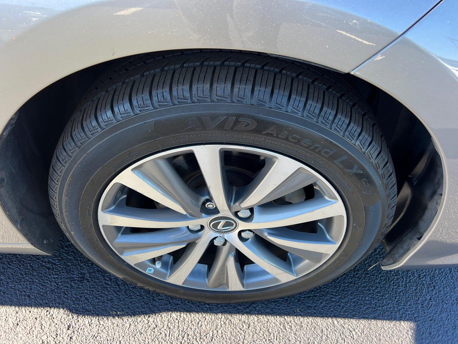 Used 2019 Lexus ES Sedan