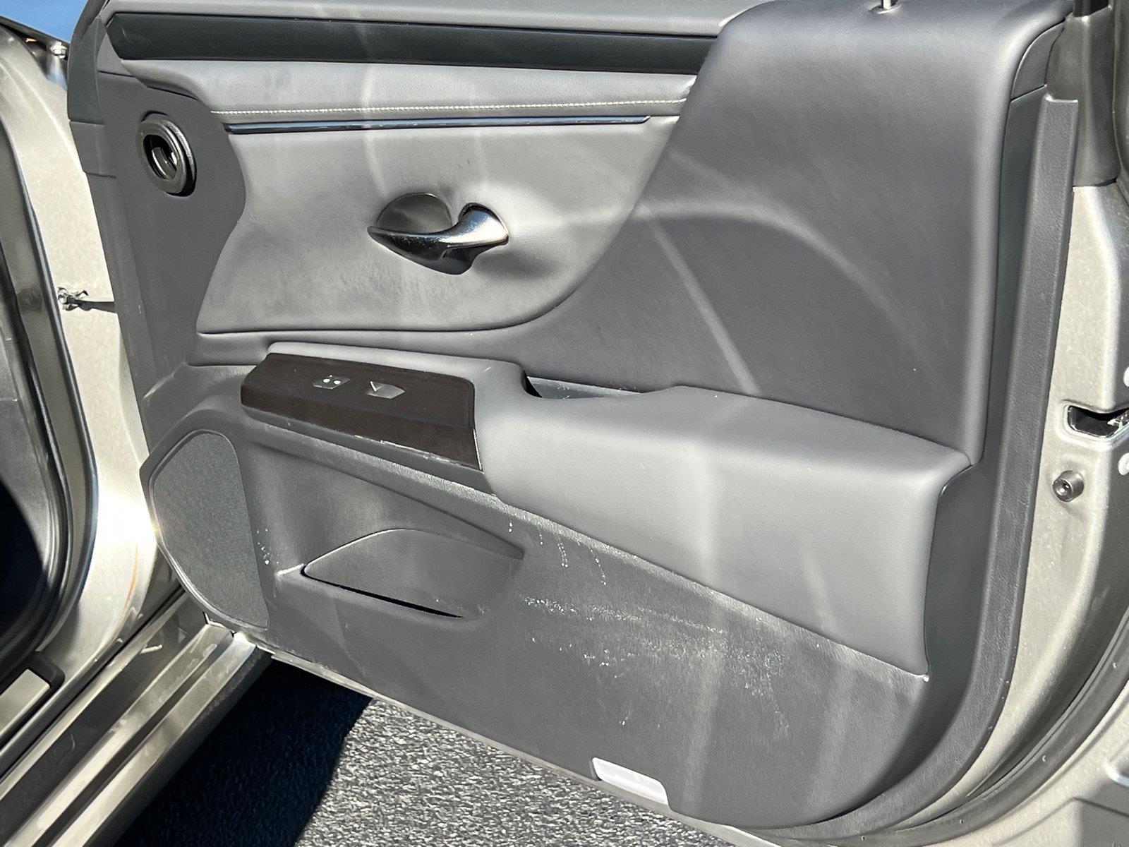Used 2019 Lexus ES Sedan