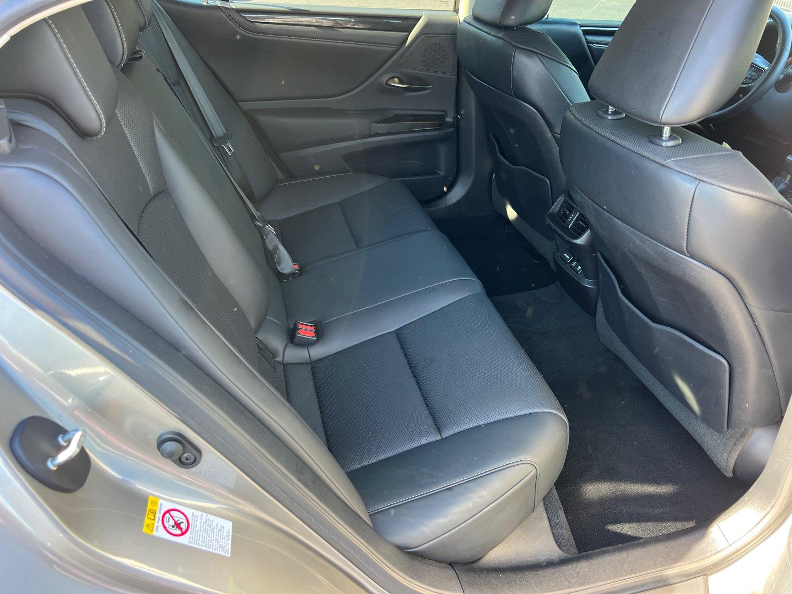 Used 2019 Lexus ES Sedan