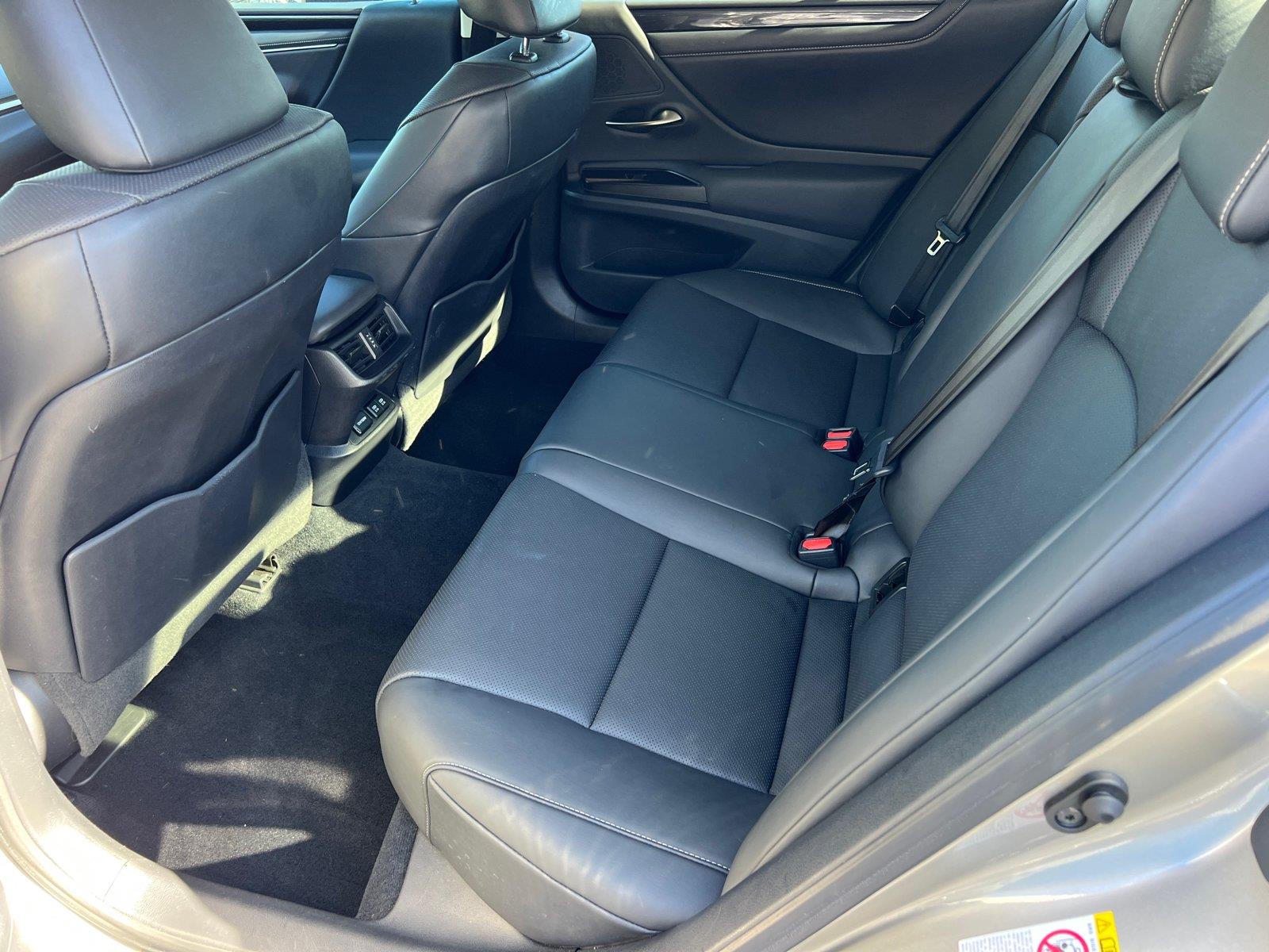 Used 2019 Lexus ES Sedan