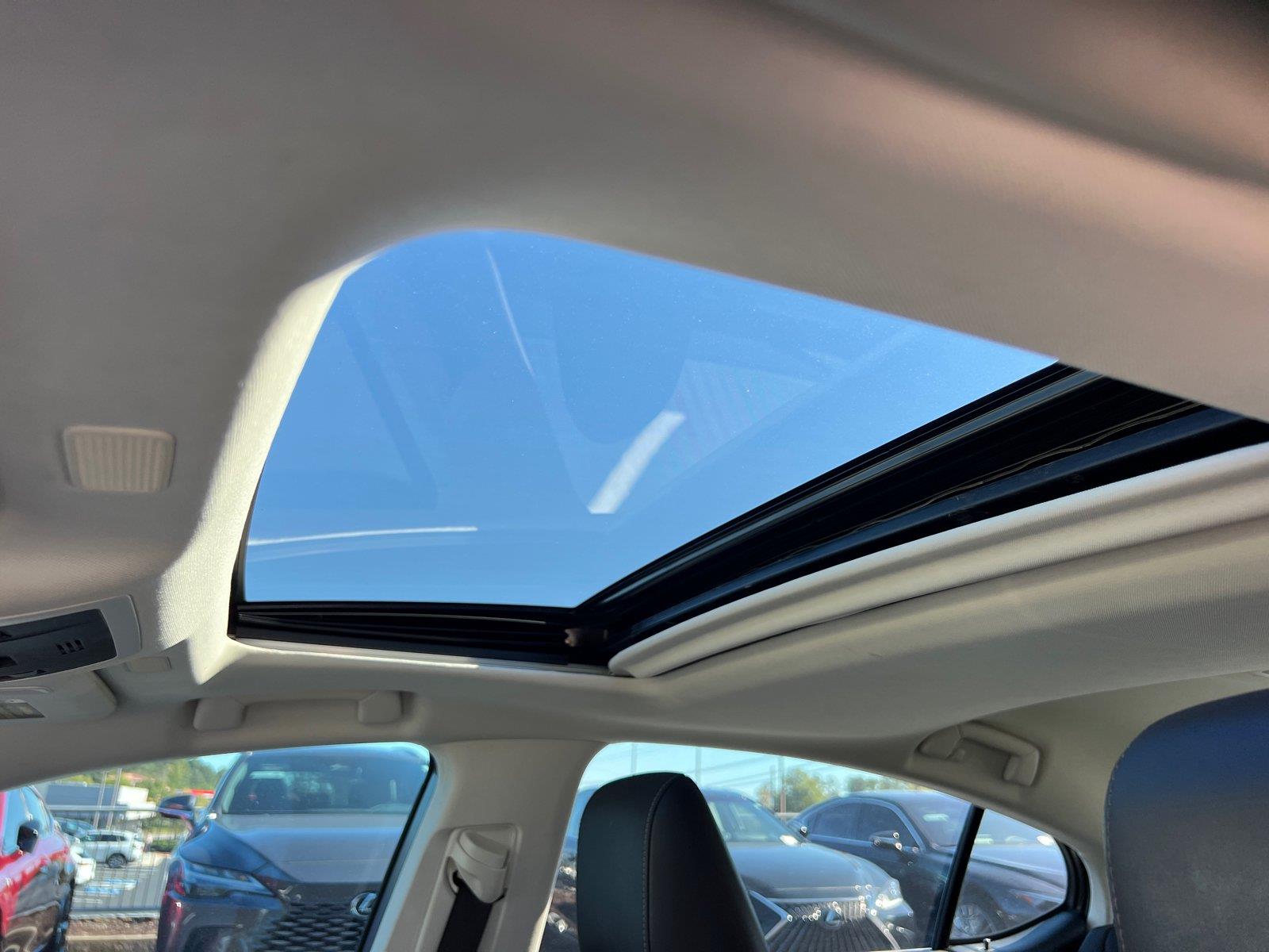 Used 2019 Lexus ES Sedan