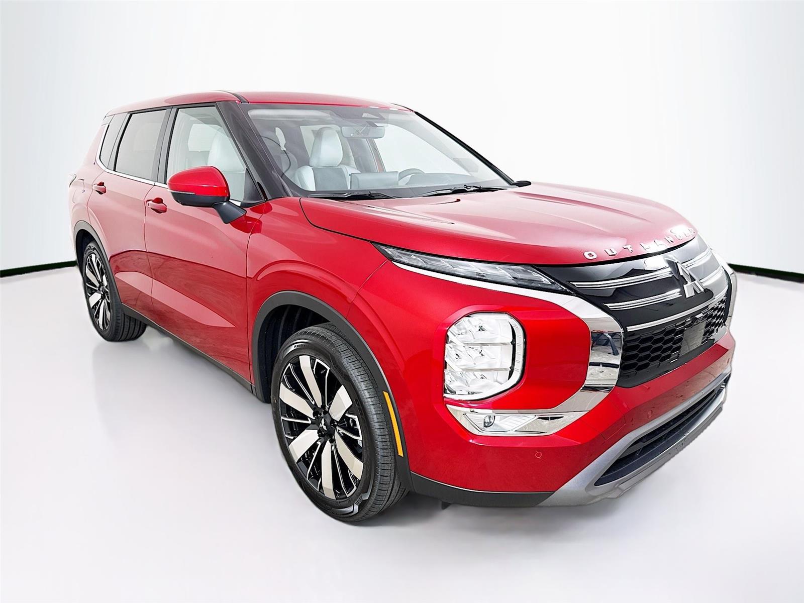 2025 Mitsubishi Outlander SE's photo