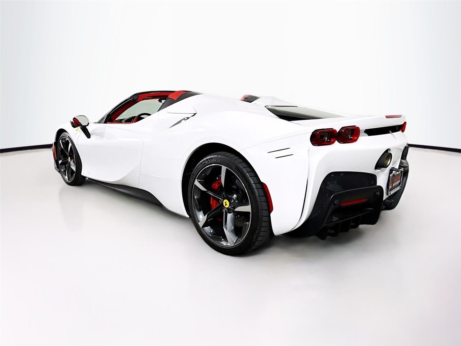 2024 Ferrari SF90 Base - Photo 15