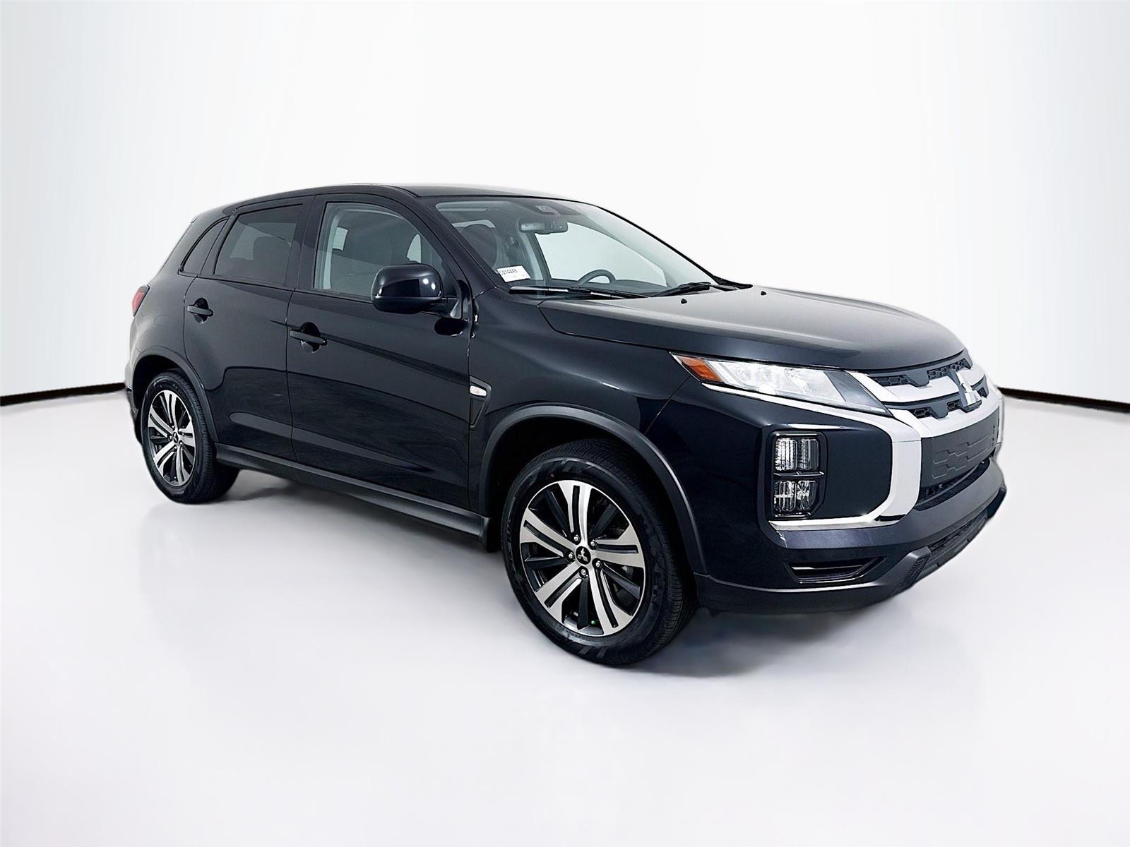 2025 Mitsubishi Outlander Sport ES's photo