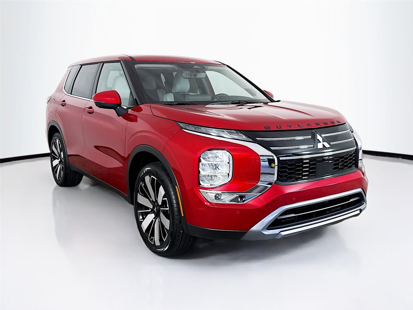 2025 Mitsubishi Outlander SE's photo