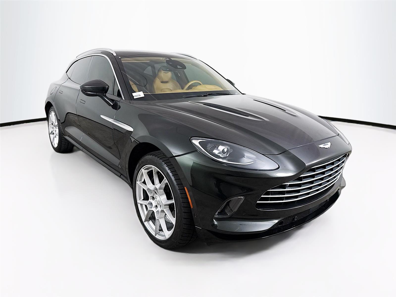 2021 Aston Martin DBX