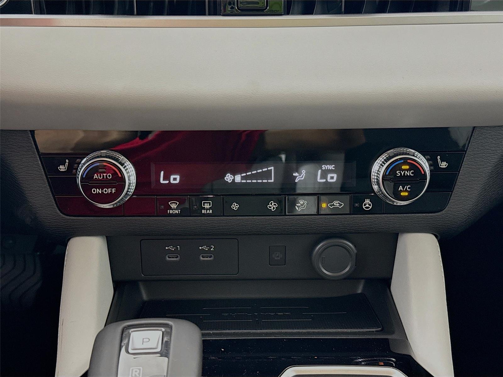 2026 Mitsubishi Outlander SE - Photo 15