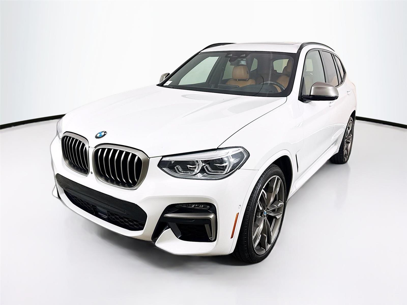 2020 BMW X3 40i's photo