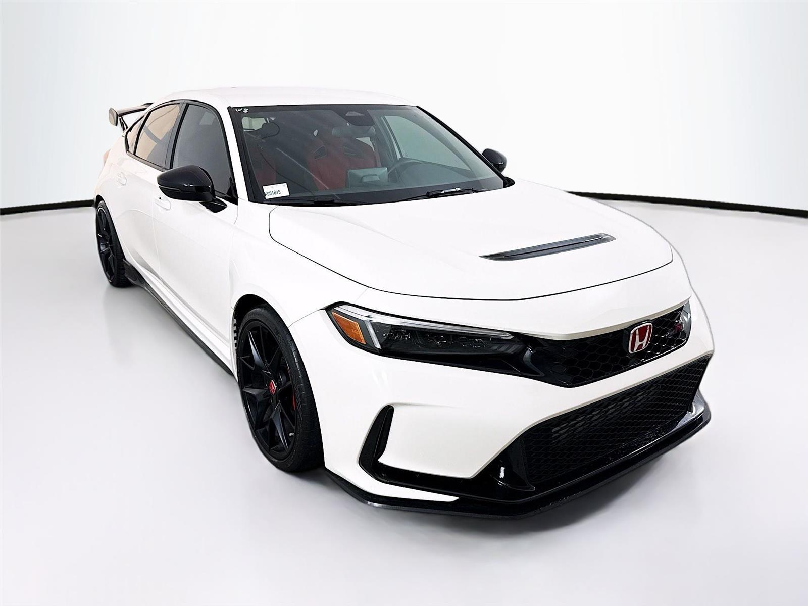 2025 Honda Civic Hatchback Type-R's photo