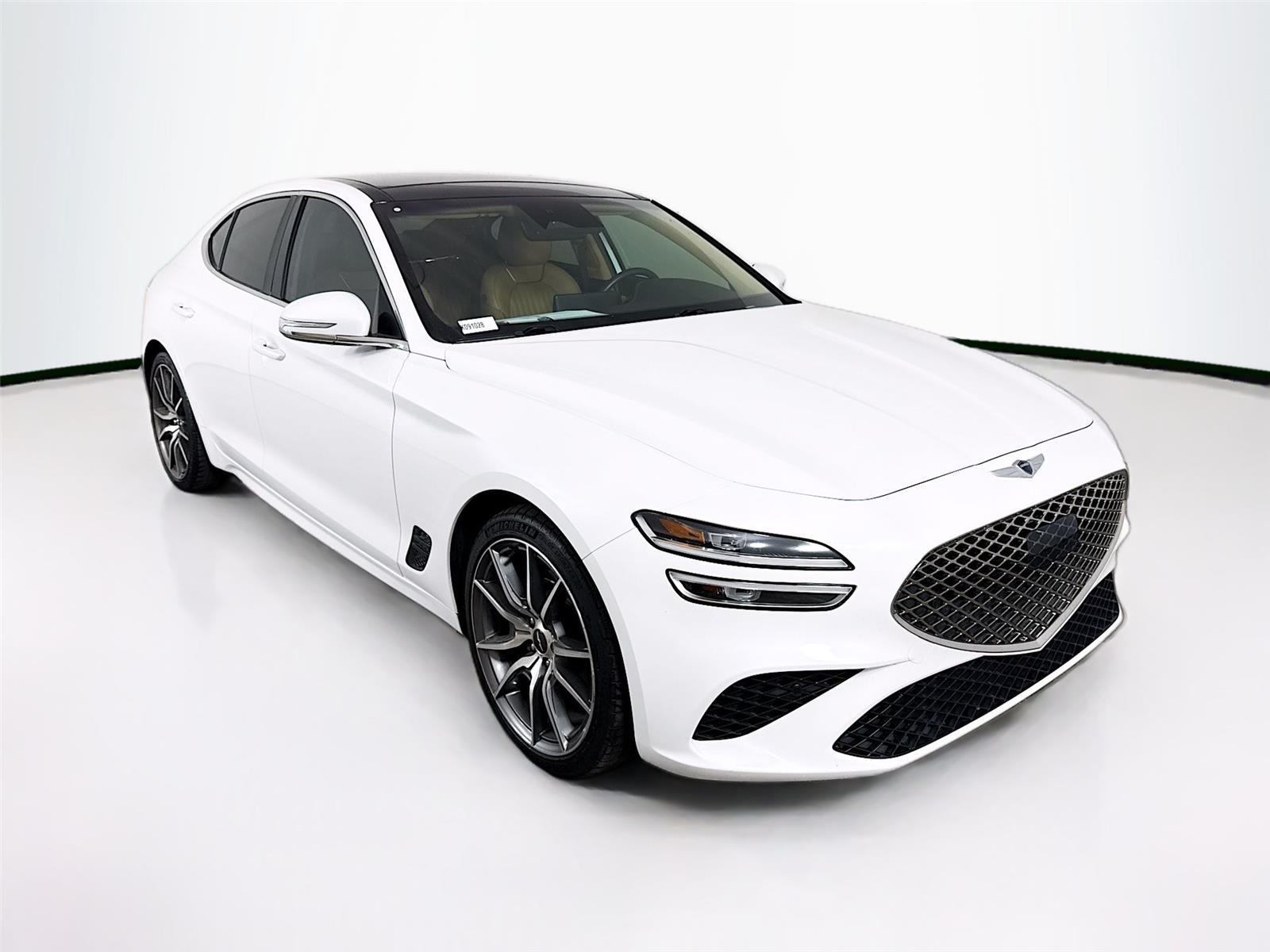 2022 GENESIS G70 Standard's photo
