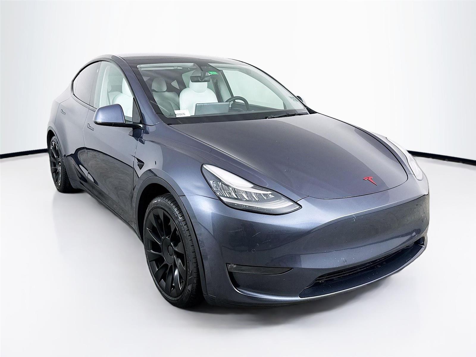 2022 Tesla Model Y Long Range's photo