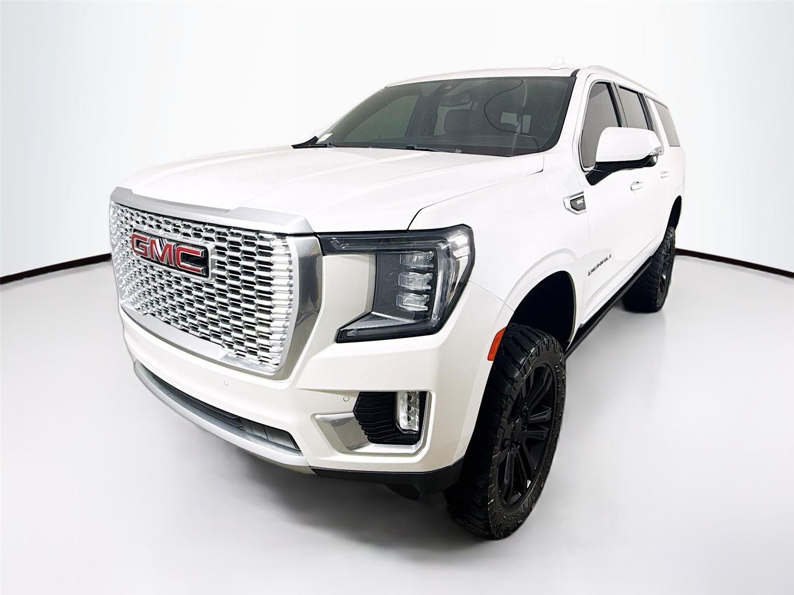 2021 GMC Yukon XL Denali's photo