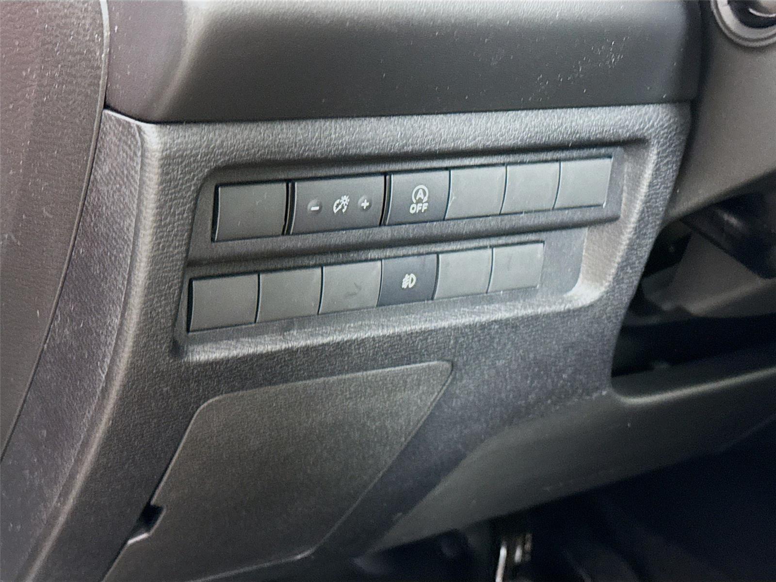 2026 Mitsubishi Outlander ES - Photo 6
