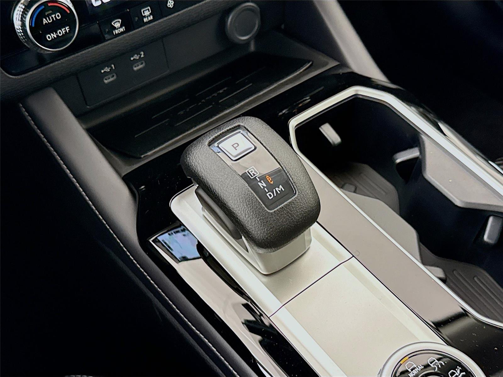 2026 Mitsubishi Outlander ES - Photo 14
