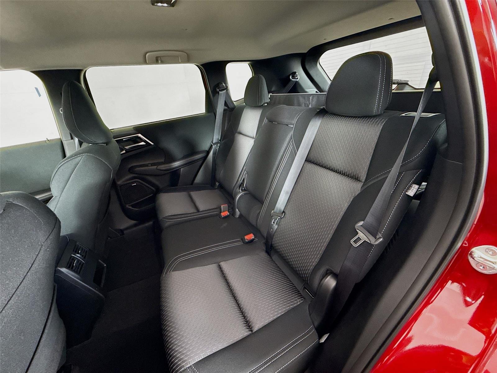 2026 Mitsubishi Outlander ES - Photo 16