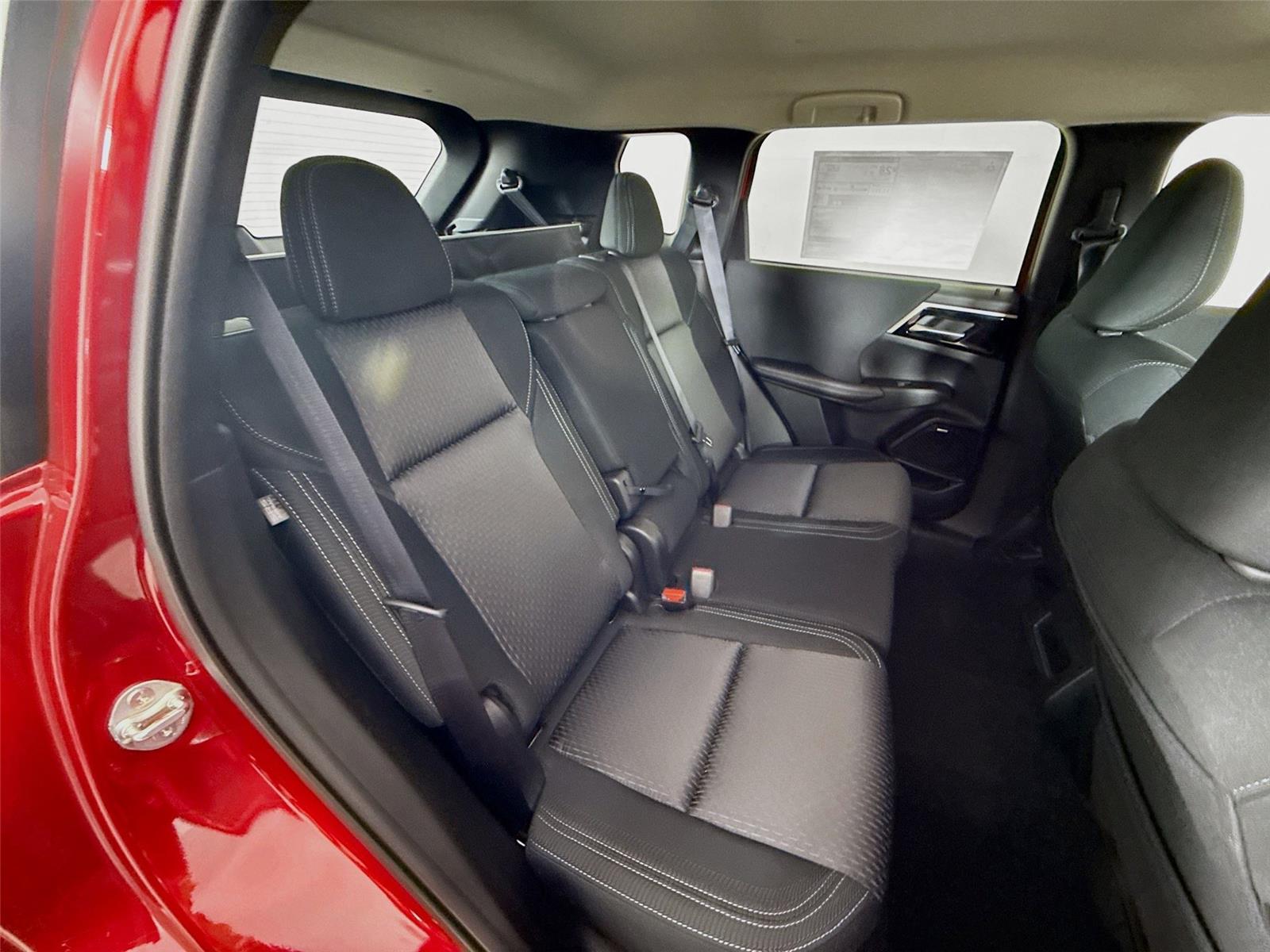 2026 Mitsubishi Outlander ES - Photo 18