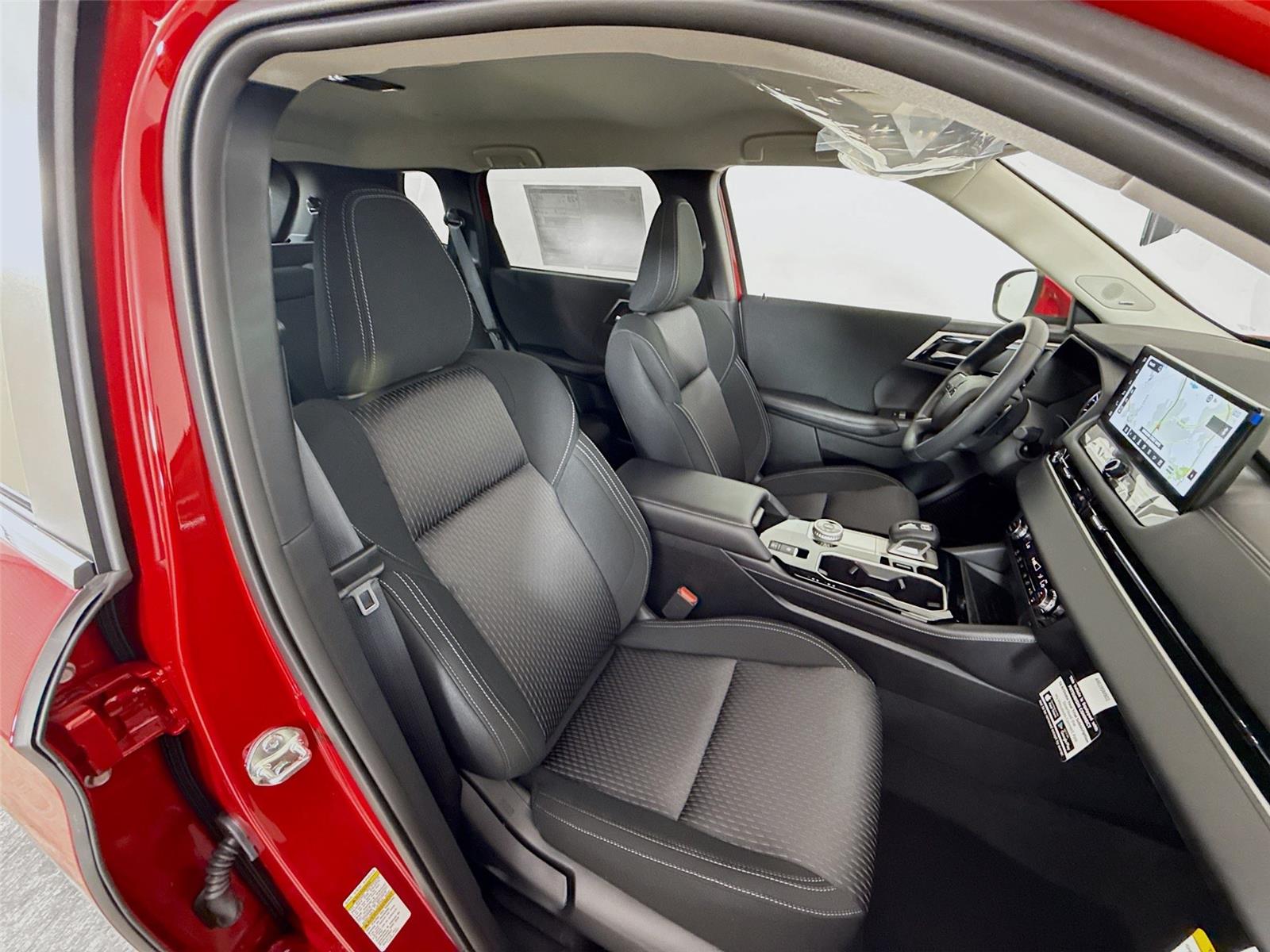 2026 Mitsubishi Outlander ES - Photo 19