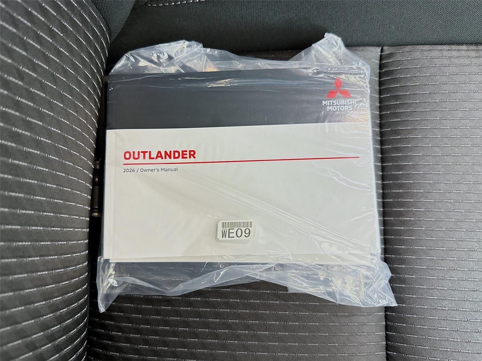2026 Mitsubishi Outlander ES - Photo 20
