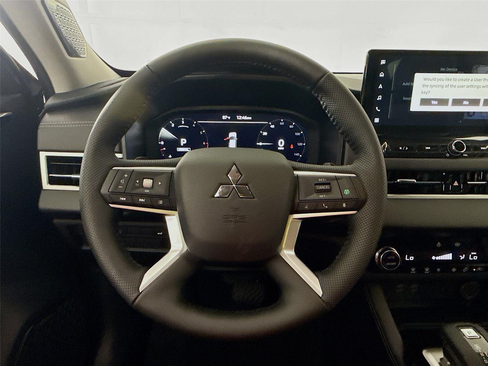 2026 Mitsubishi Outlander photo 8