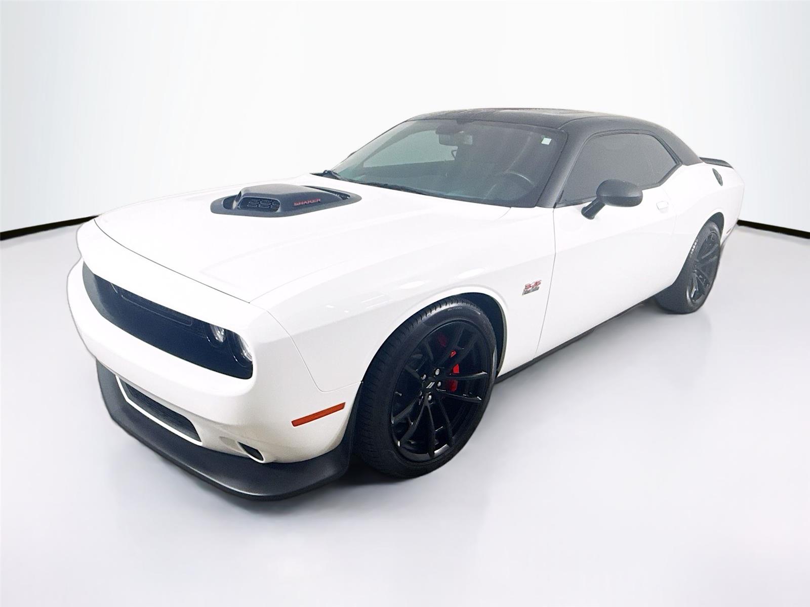 2023 Dodge Challenger R/T RWD
