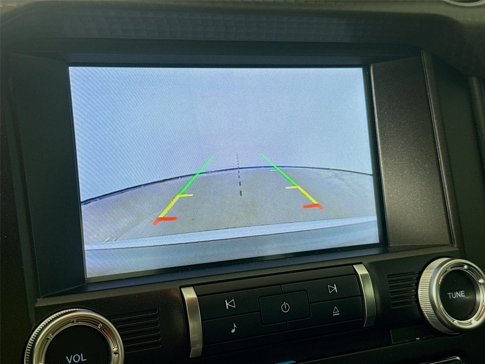 View vehicle photo 7