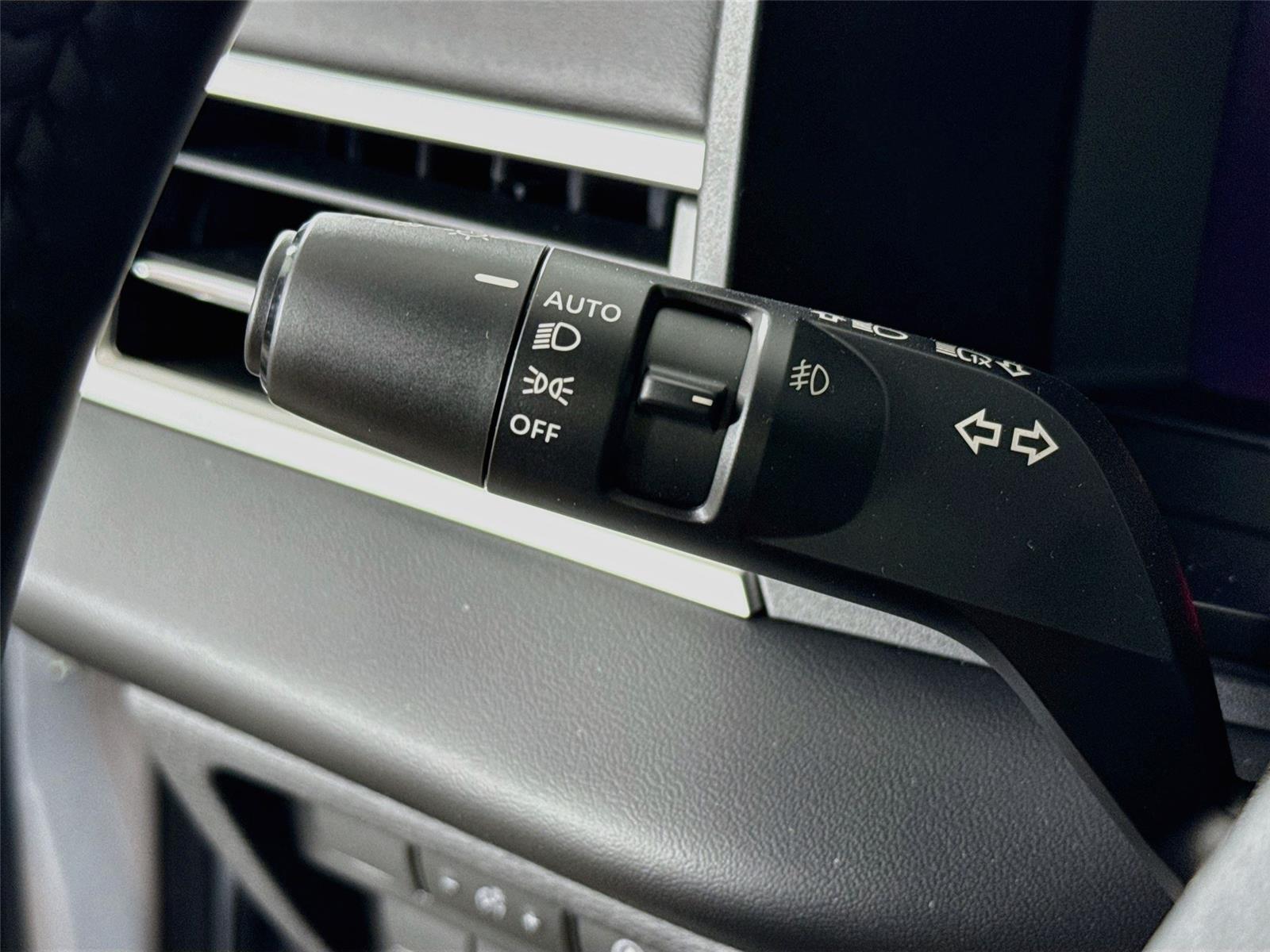 2026 Mitsubishi Outlander photo 5