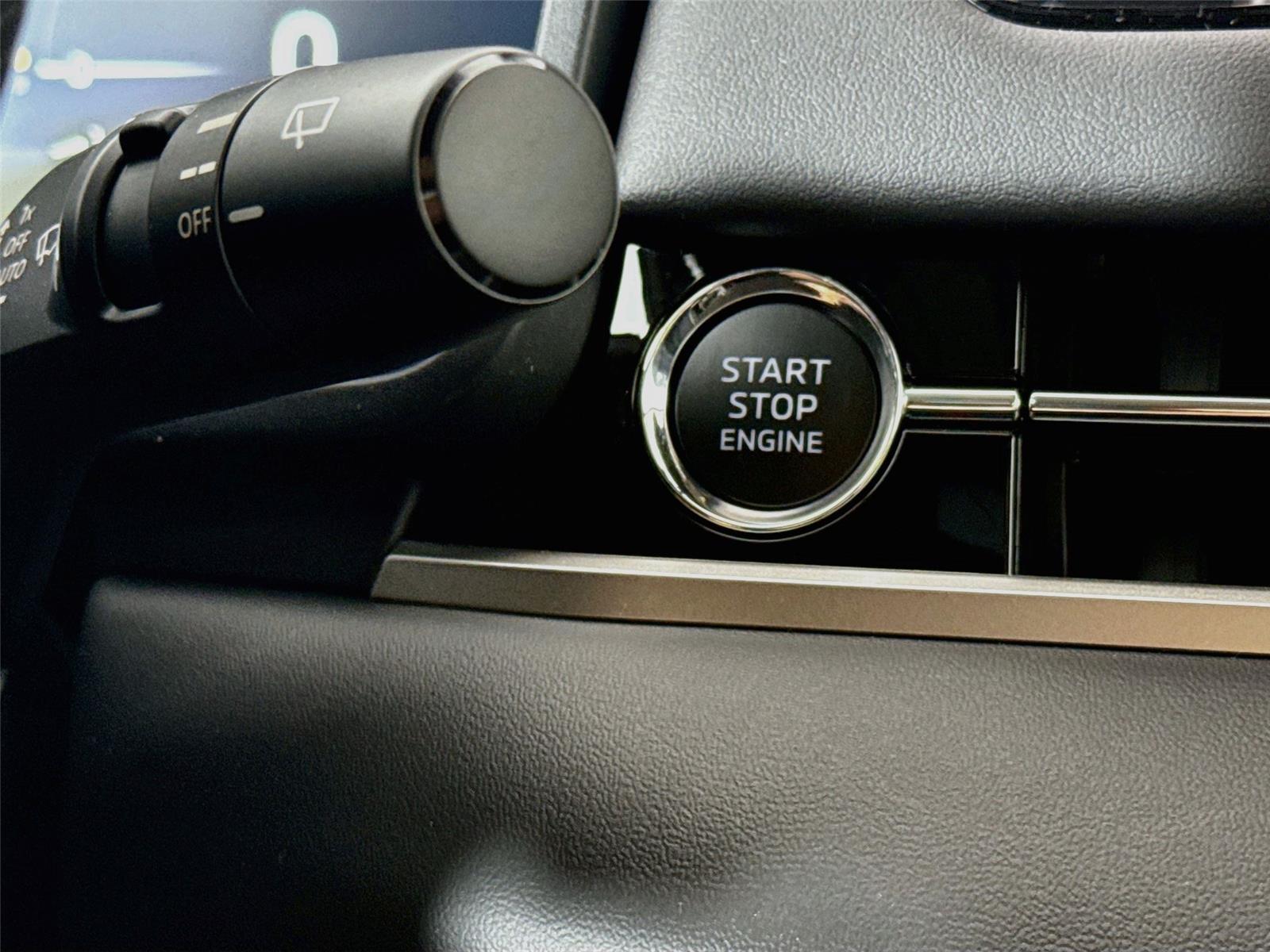 2026 Mitsubishi Outlander photo 11