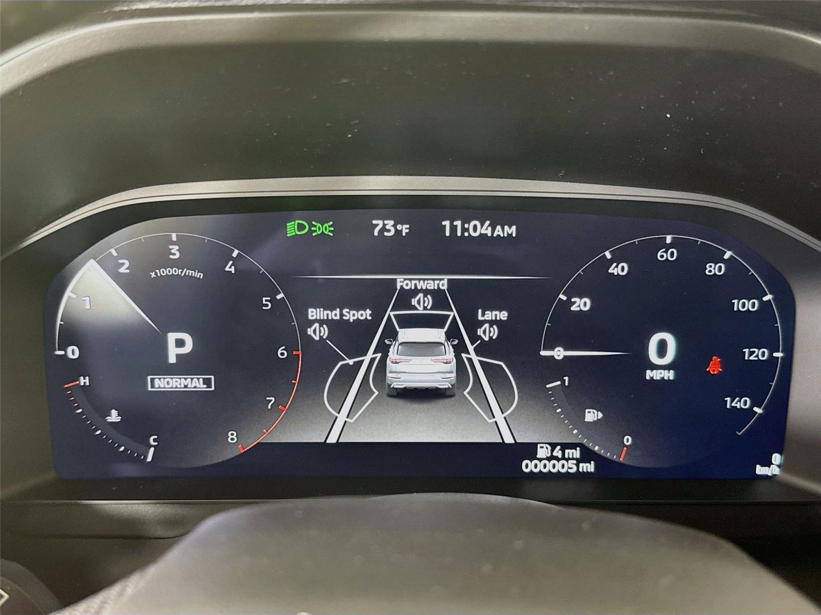 2026 Mitsubishi Outlander photo 4