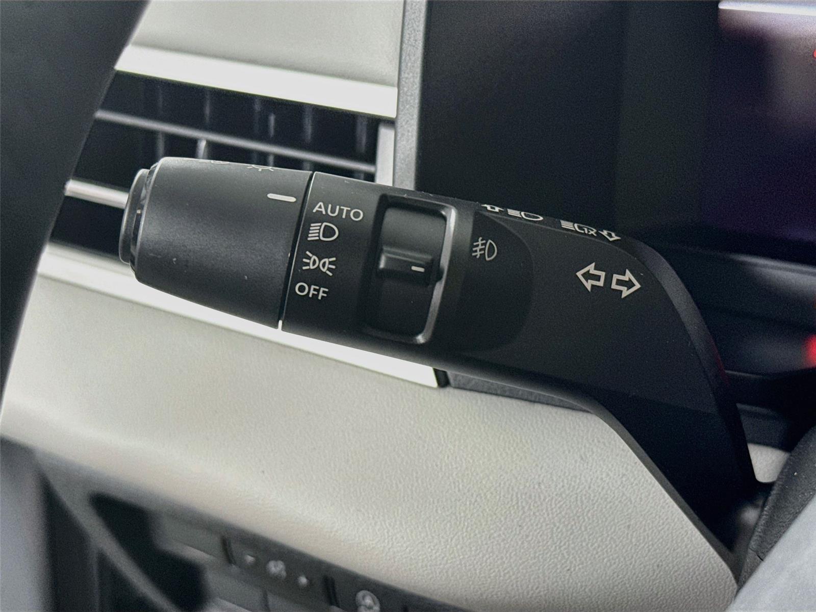2026 Mitsubishi Outlander photo 5