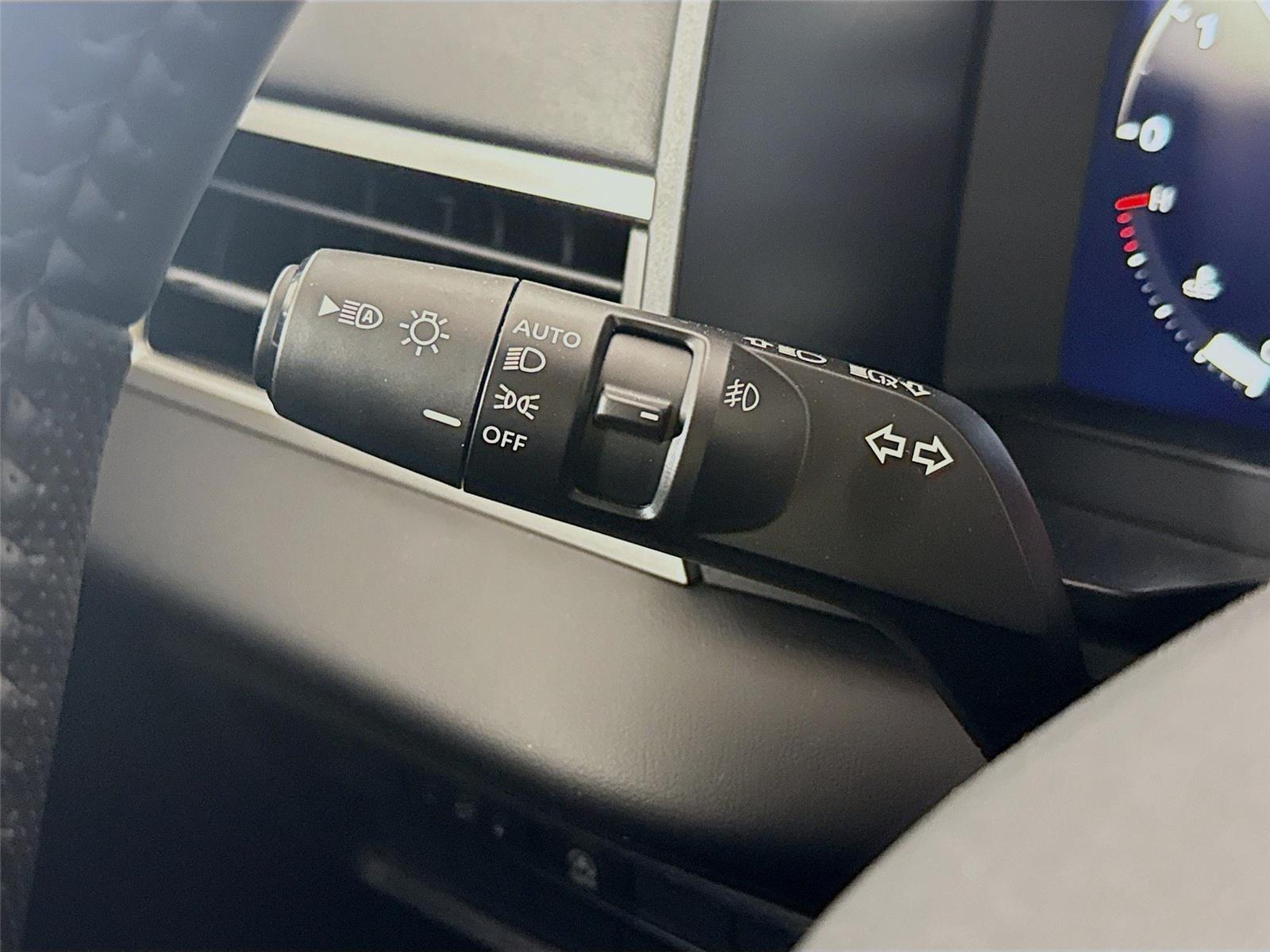 2026 Mitsubishi Outlander photo 5
