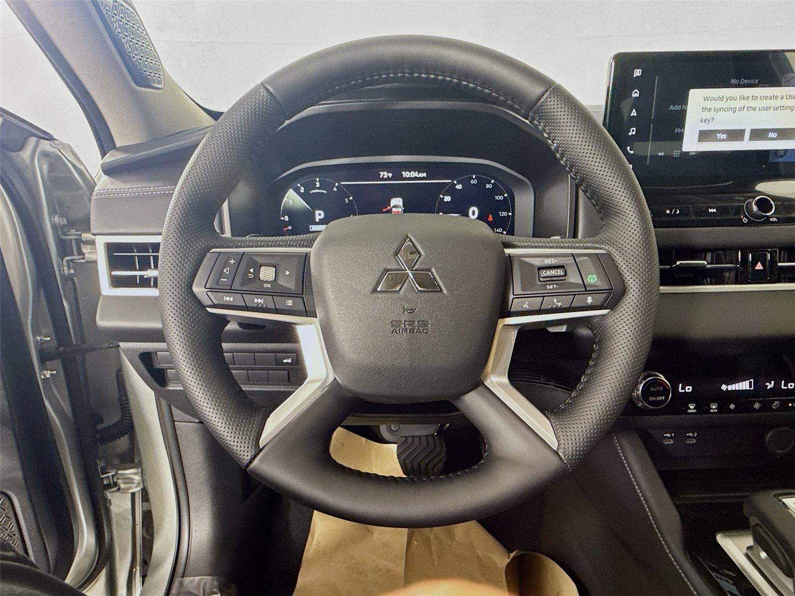 2026 Mitsubishi Outlander photo 8
