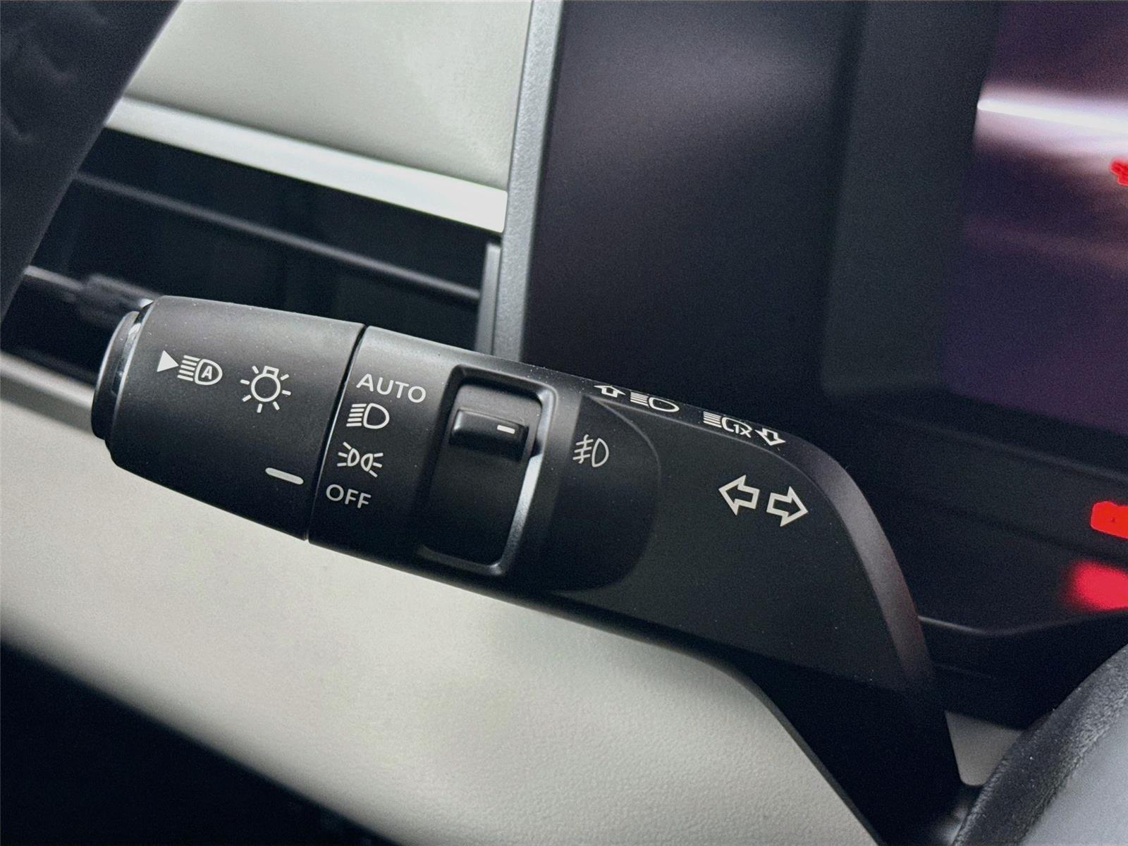 2026 Mitsubishi Outlander photo 5